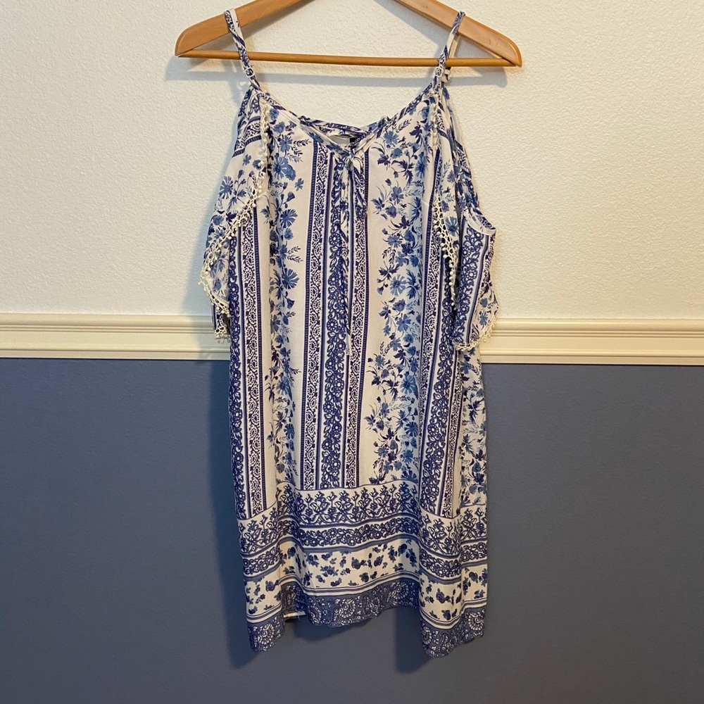 Trixxie Off-the Shoulder Floral Tunic Dress